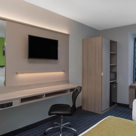 Microtel Inn By Wyndham Lake Norman Cornelius Εξωτερικό φωτογραφία