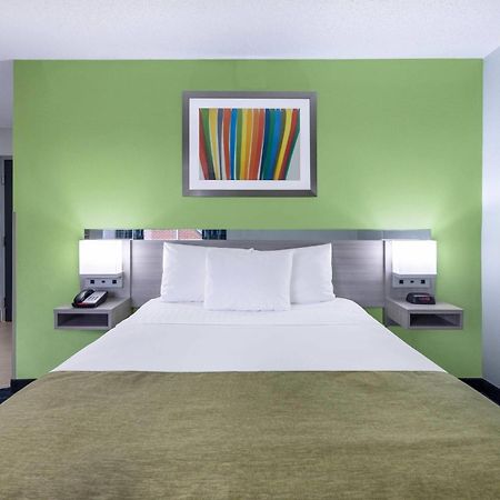 Microtel Inn By Wyndham Lake Norman Cornelius Εξωτερικό φωτογραφία