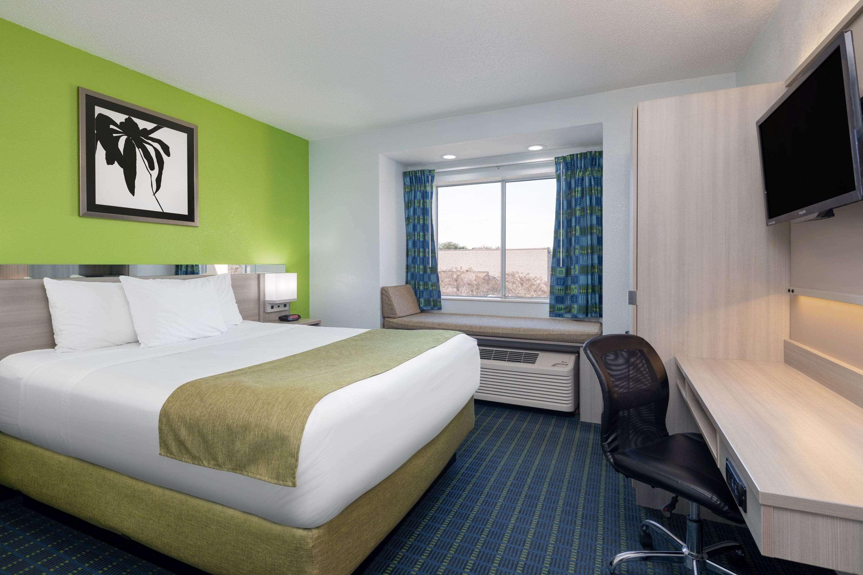 Microtel Inn By Wyndham Lake Norman Cornelius Εξωτερικό φωτογραφία