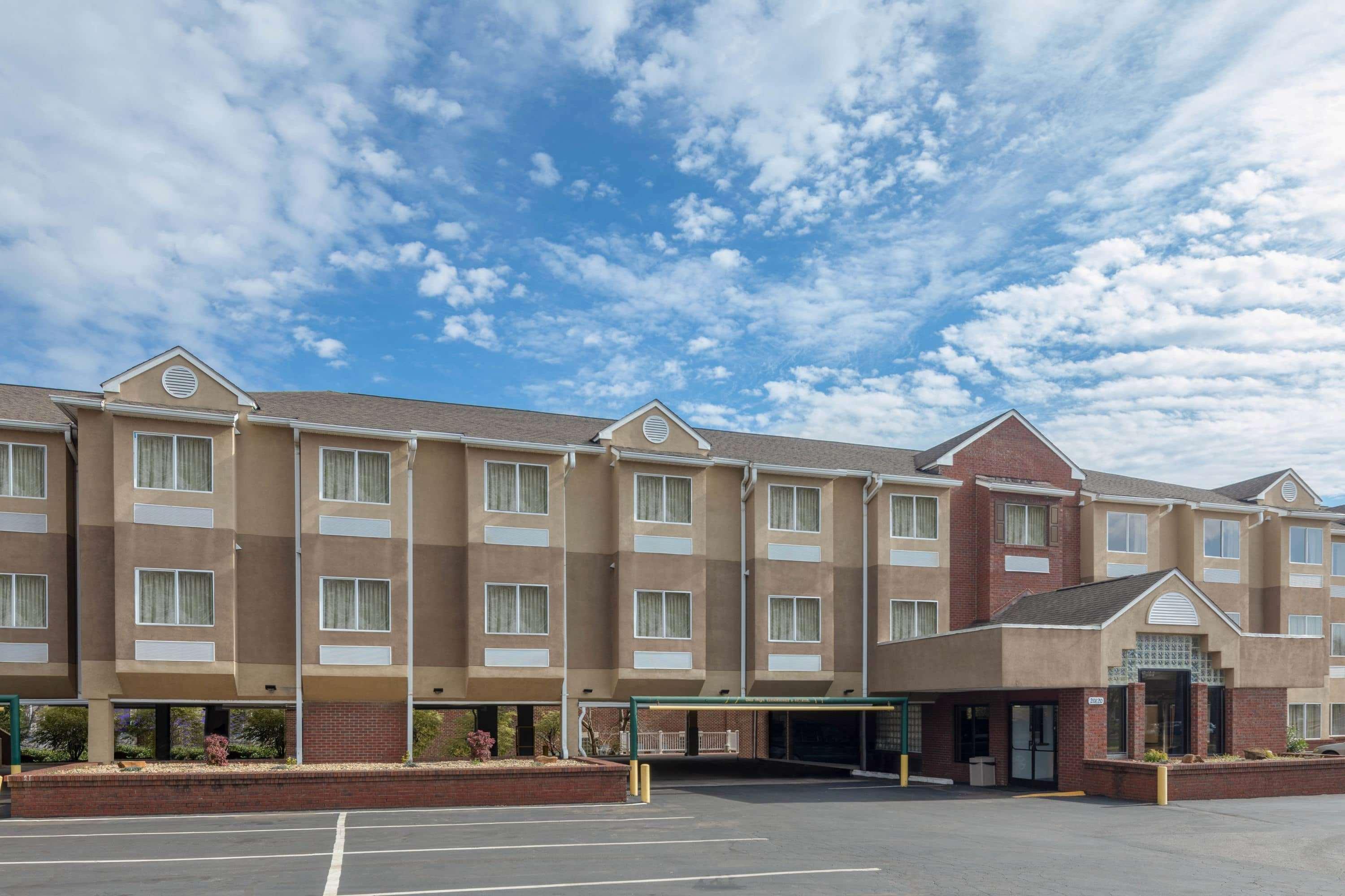 Microtel Inn By Wyndham Lake Norman Cornelius Εξωτερικό φωτογραφία