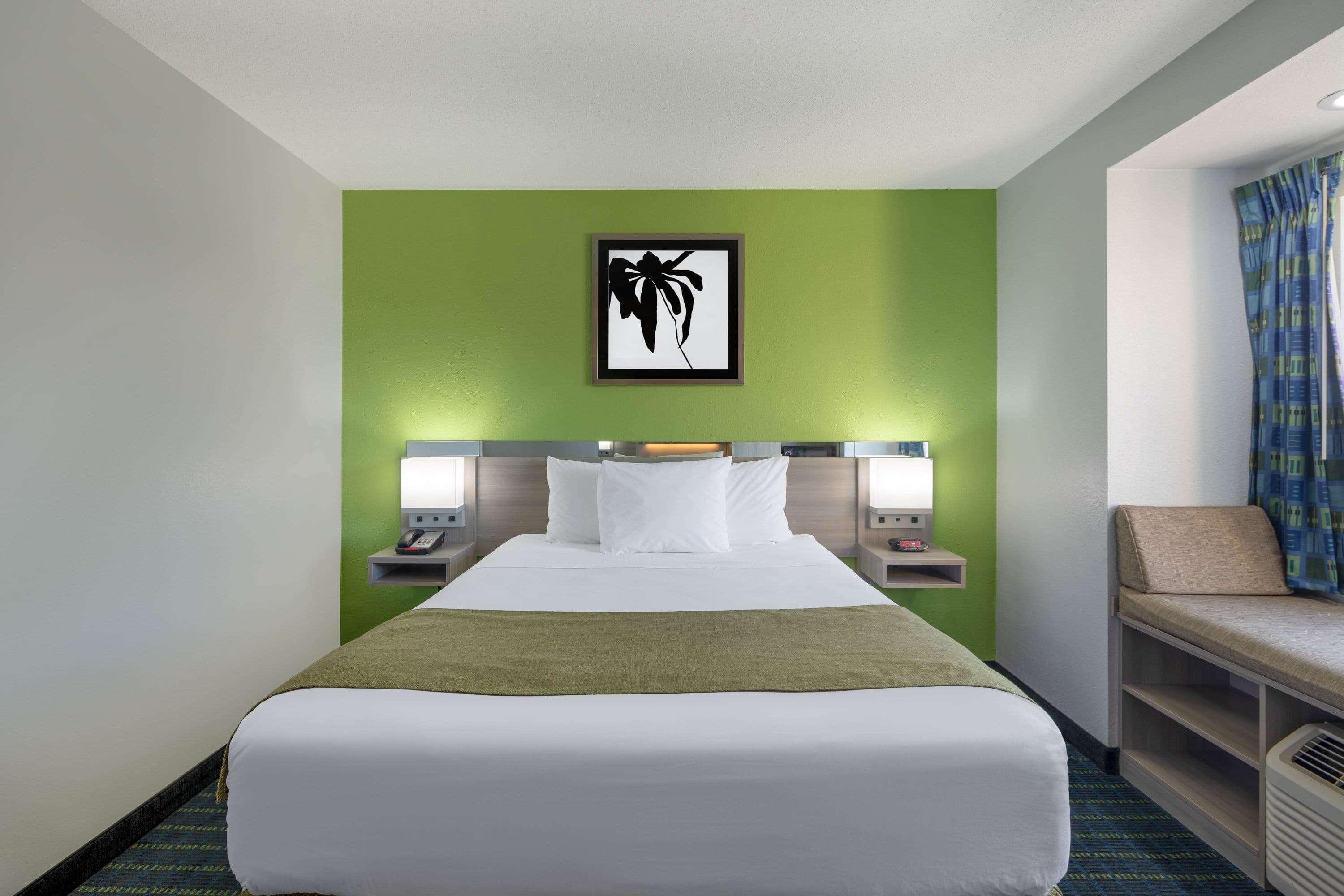 Microtel Inn By Wyndham Lake Norman Cornelius Εξωτερικό φωτογραφία