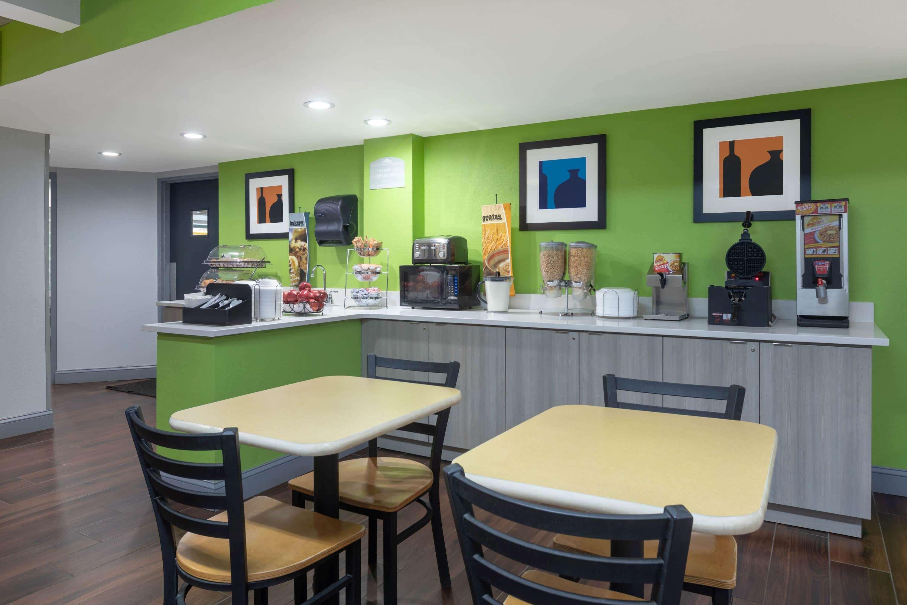 Microtel Inn By Wyndham Lake Norman Cornelius Εξωτερικό φωτογραφία