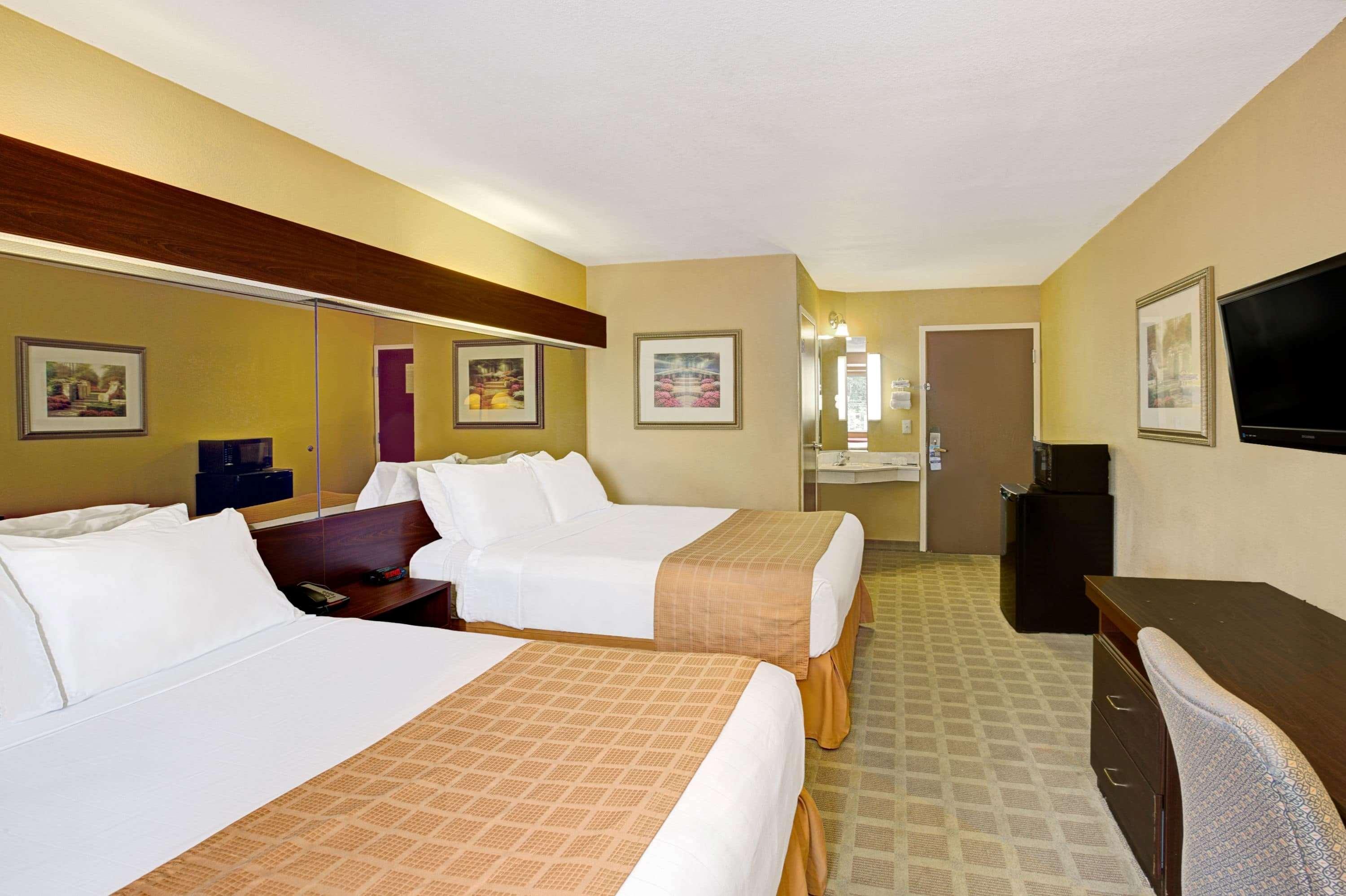Microtel Inn By Wyndham Lake Norman Cornelius Εξωτερικό φωτογραφία