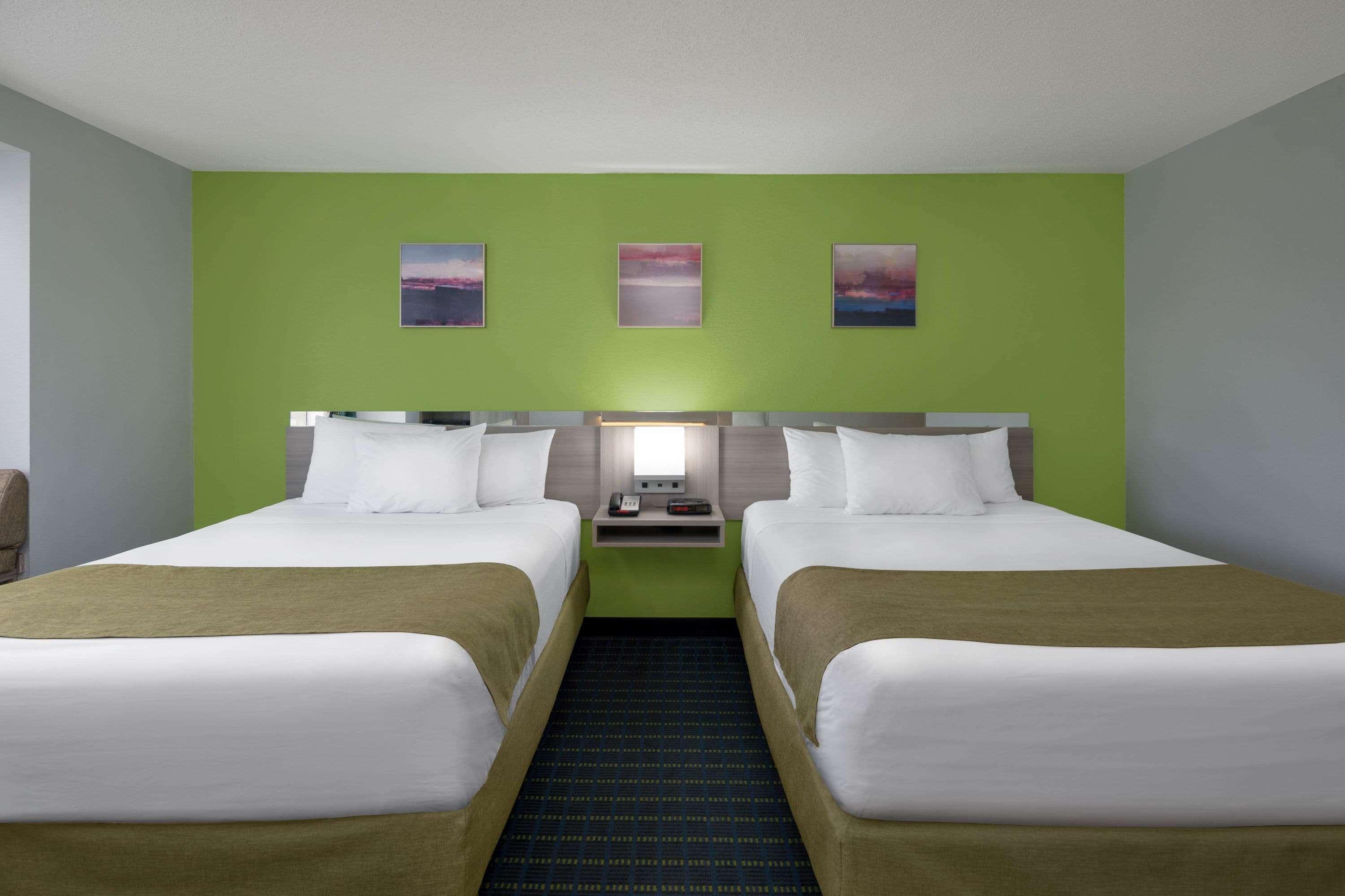 Microtel Inn By Wyndham Lake Norman Cornelius Εξωτερικό φωτογραφία