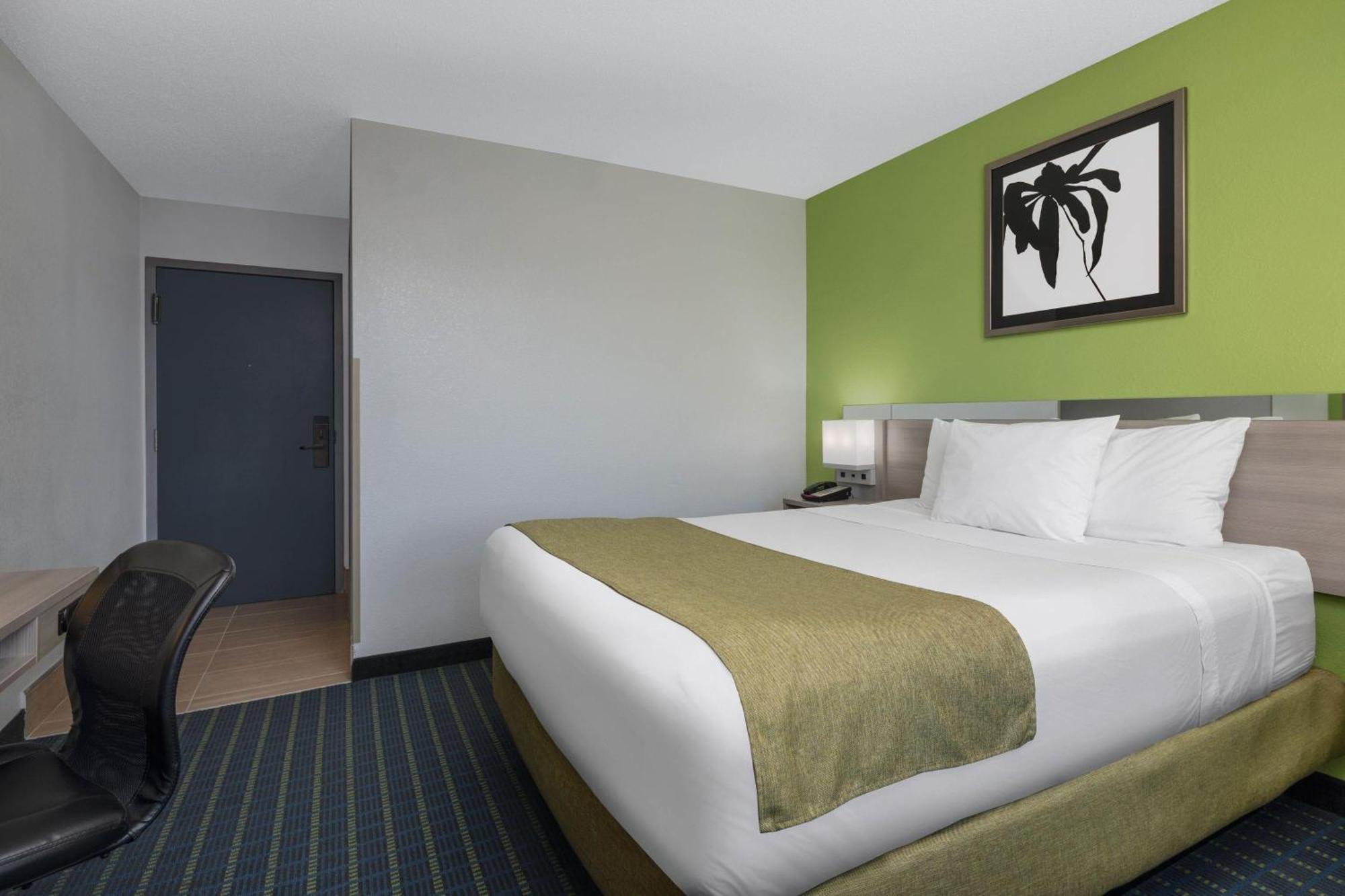 Microtel Inn By Wyndham Lake Norman Cornelius Εξωτερικό φωτογραφία