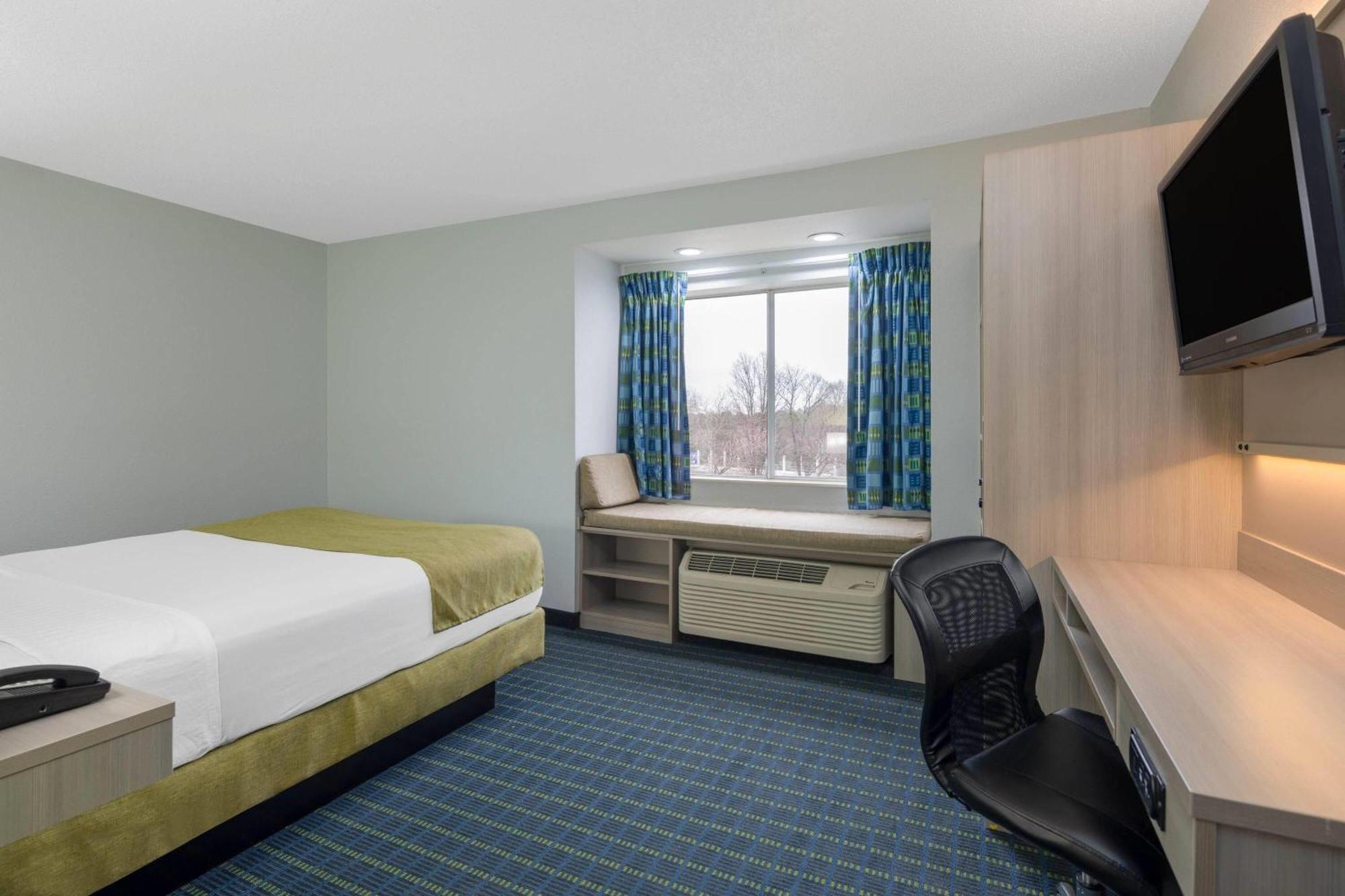 Microtel Inn By Wyndham Lake Norman Cornelius Εξωτερικό φωτογραφία